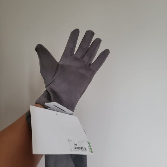 NWT I am Gray Soft Fake Suede Comfortable Gloves - Picture 5 of 6